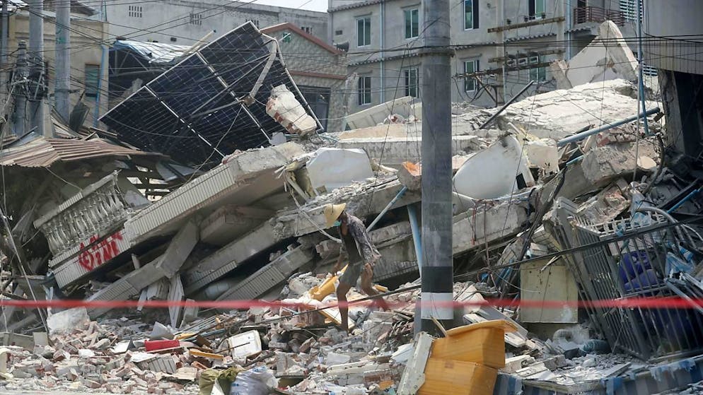 Terremoto. In Myanmar uomo estratto vivo dalle macerie dopo 125 ore