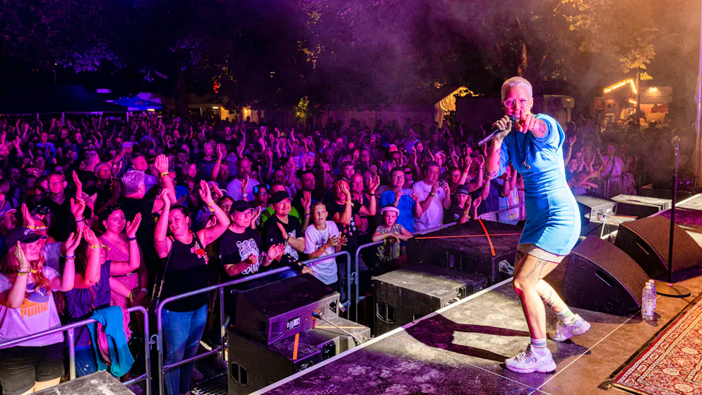 "As a young woman, I had low self-esteem. Instead of looking for attention, I just wanted to sing": Stefanie Heinzmann.