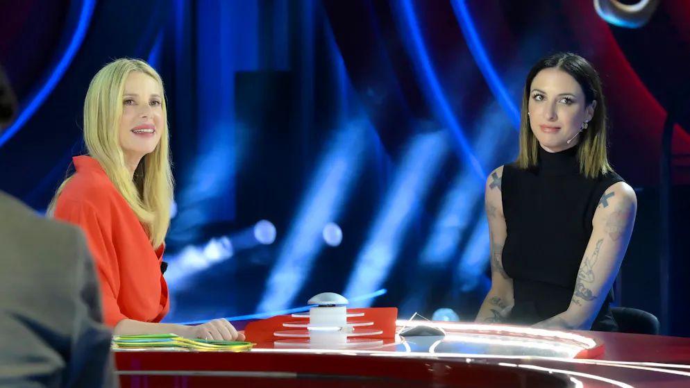 Caos mediatico. Ema Stokholma a letto col compagno di Sonia Bruganelli? Ecco cos'è successo