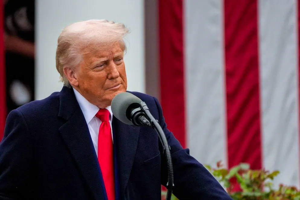 Donald Trump il 2 aprile 2025 durante l'annuncio dei dazi a praticamente tutti i Paesi del mondo.