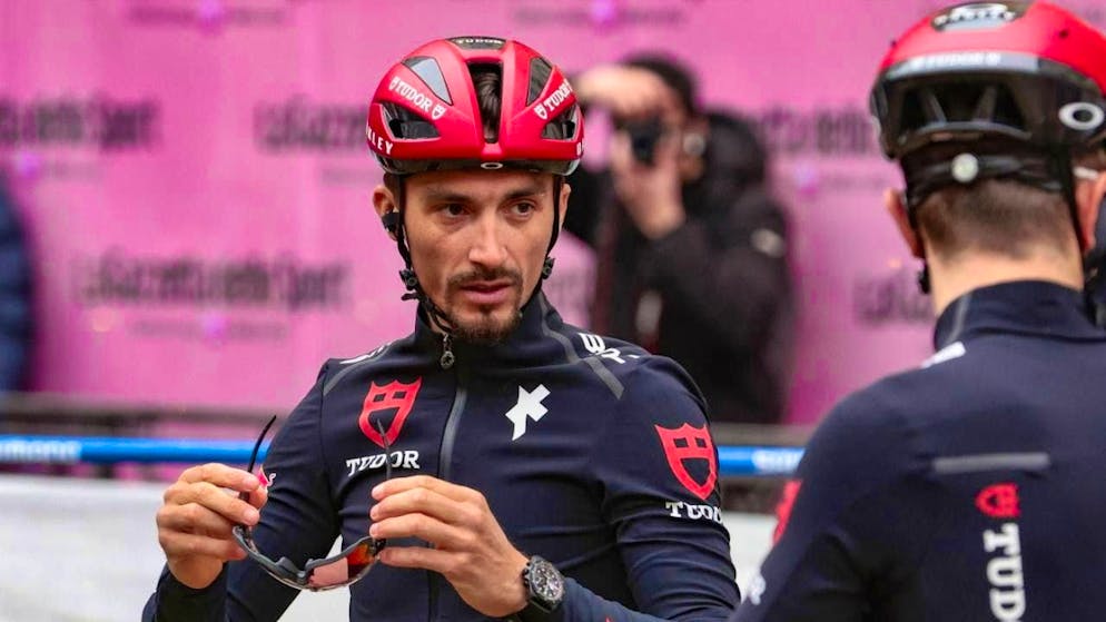 The most important facts about the Tour of Flanders 2025 - Gallery. Julian Alaphilippe from the Swiss Tudor team misses the Tour of Flanders due to illness