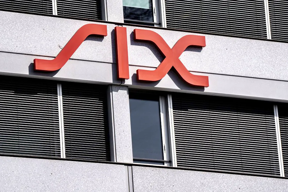 Tutti i 20 titoli che compongono l'SMI sono in forte ribasso.