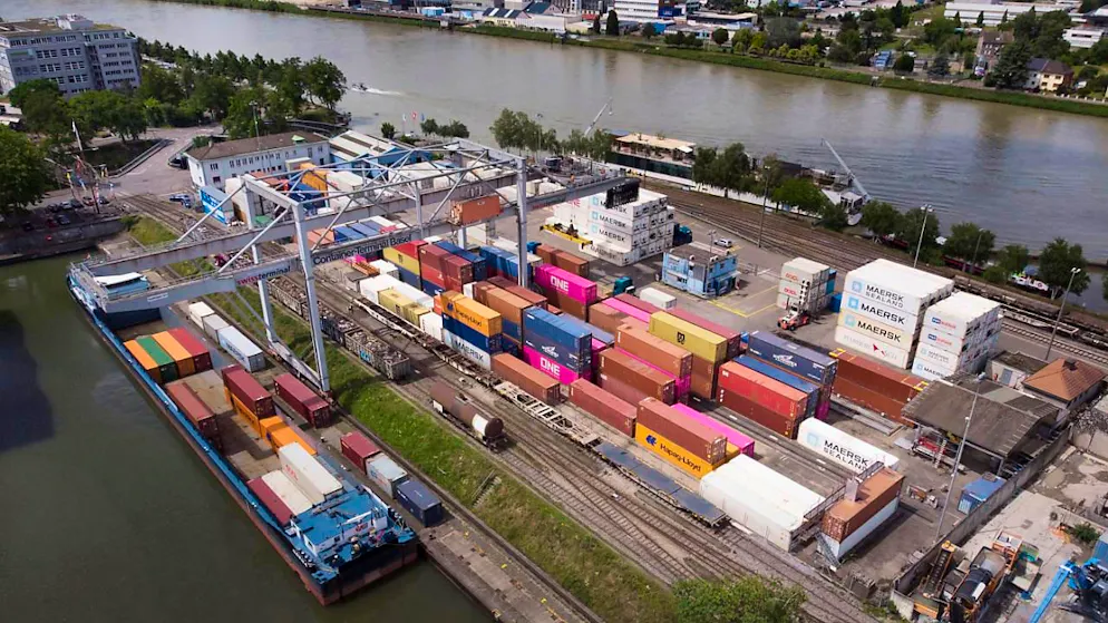 «Palpabile incertezza». Da mercoledì scattano i dazi USA sull'export, l'economia elvetica trema