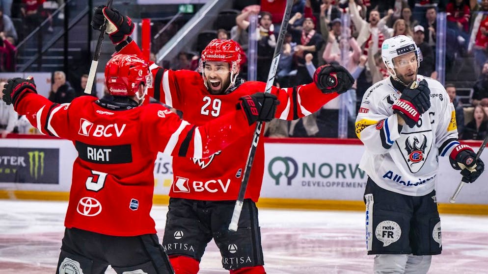 National League. Lausanne renverse Fribourg en quelques minutes et reste en vie
