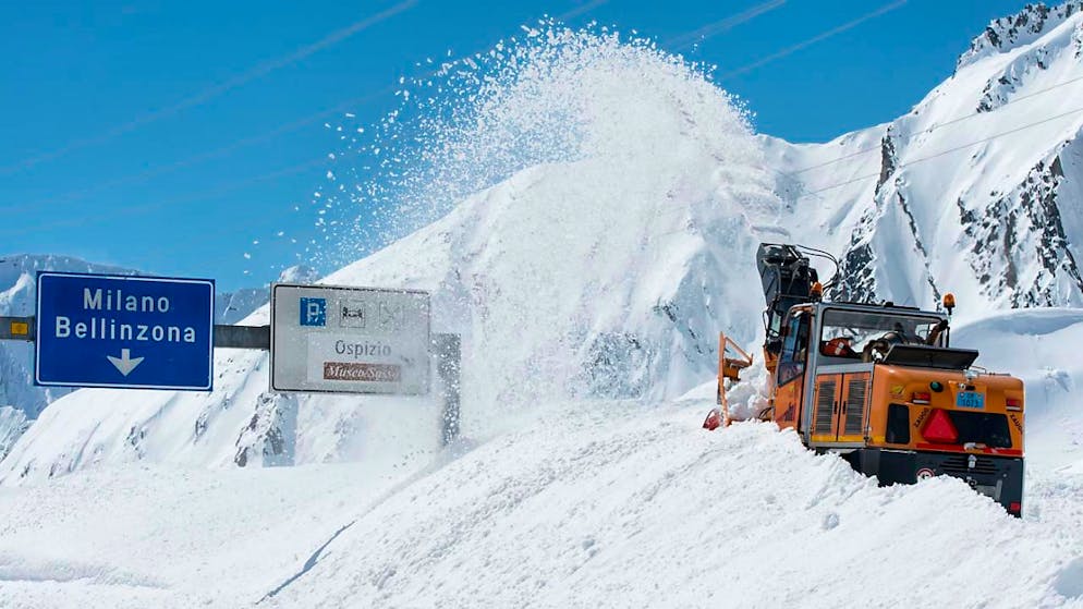 Ci vorrà del tempo per liberare la strada (immagine d'archivio).