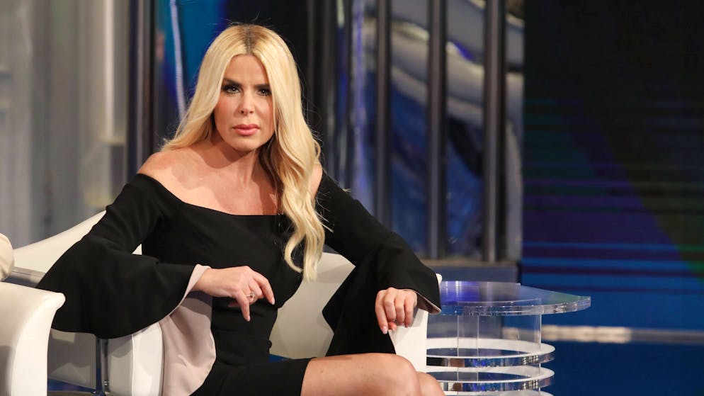 A Milano. Cercano di strapparle la collana dal collo, Loredana Lecciso: «Sono preoccupata per i miei figli»