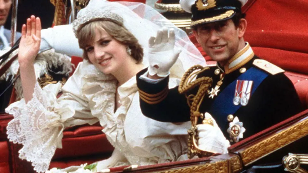 Royale Hochzeit vor 44 Jahren. Die versteckte Liebesbotschaft in Dianas Brautschuhen