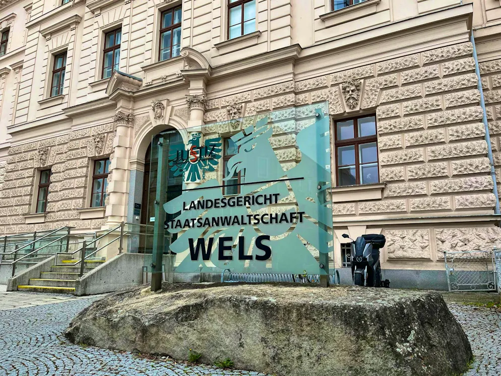 Acquittal after death of threatened doctor in Austria. The first trial is over. However, a second author of death threats against the doctor has not yet been identified.