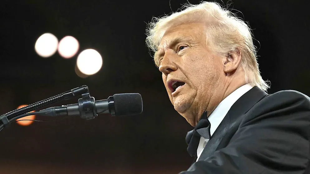 Stati Uniti. Trump sospende i dazi per tre mesi, ma è guerra alla Cina