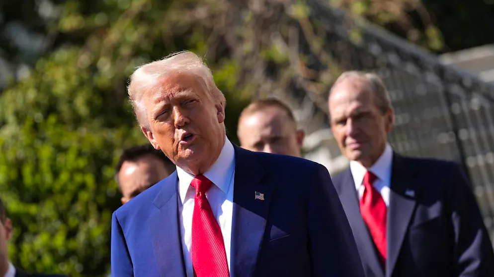 Donald Trump ribadisce di essere convinto che "la Cina voglia un accordo sui dazi. Lo vuole ma non sa da che parte iniziare. Sono persone orgogliose", ha detto il presidente statunitense parlando dei cinesi fuori dalla Casa Bianca.