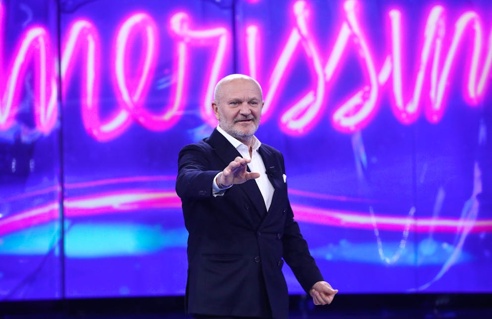 Andrea Pucci durante uno spettacolo.