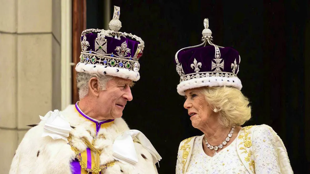 Alcuni davvero lussuosi. Ecco i doni ufficiali ricevuti da re Carlo e dalla famiglia reale tra il 2020 e il 2023