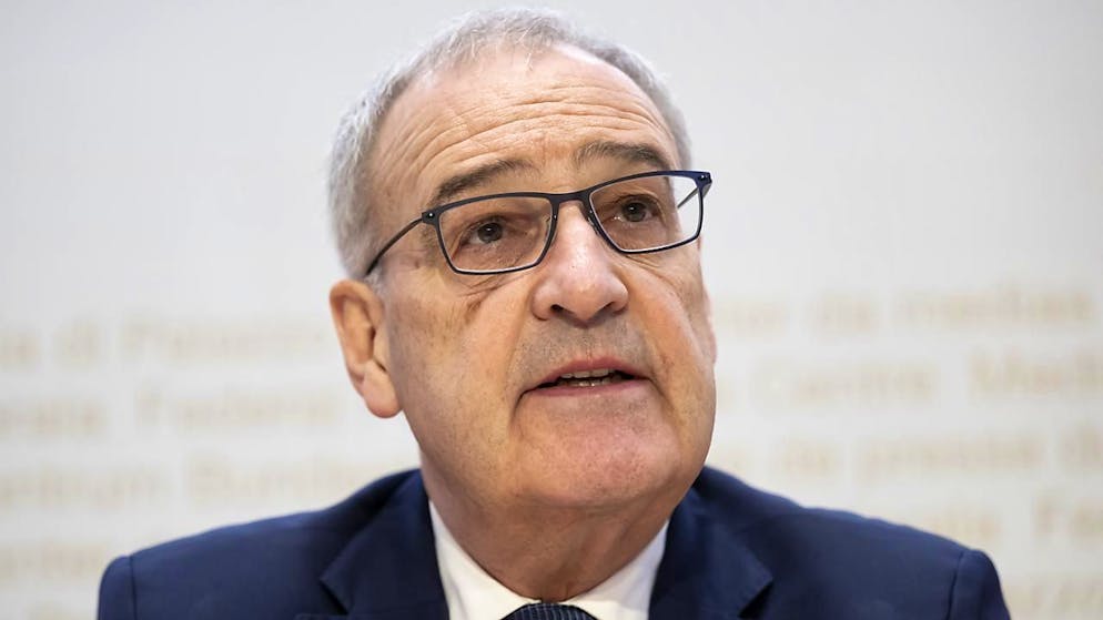 Réagissant à l'uniformisation à 10% des droits de douane pendant 90 jours, le ministre de l'économie Guy Parmelin préfère voir "le verre à moitié plein qu'à moitié vide".