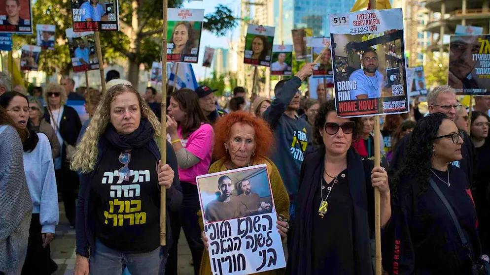 During the Jewish festival of Passover, people gather for a protest demanding the immediate release of hostages held by Hamas in the Gaza Strip. Photo: Leo Correa/AP/dpa