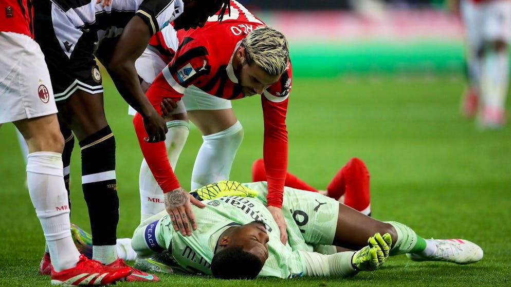 Mike Maignan verletzt esich gegen Udinese.
