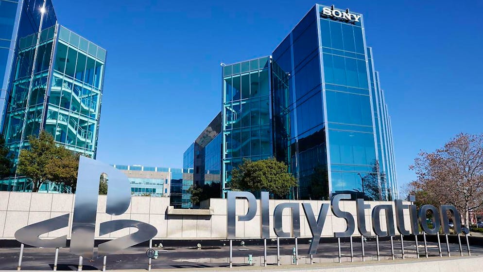 En Europe, le prix de l'édition numérique de la console coûtera désormais 499,99 euros, selon Sony, soit une augmentation d'environ 11% par rapport à son prix initial (449,99 euros).