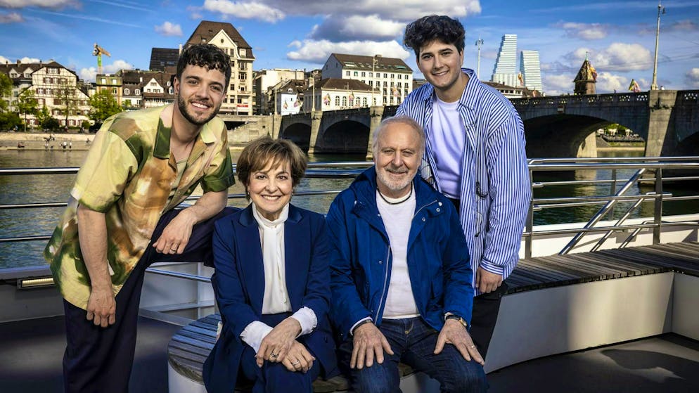 Paola (2nd from left) and Luca Hänni (l) are taking part in ESC 2025.