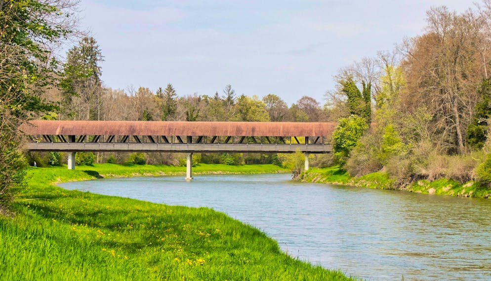 Large quantities of toxic fire-fighting foam ended up in the lower reaches of the Thur in Zurich in 2021.