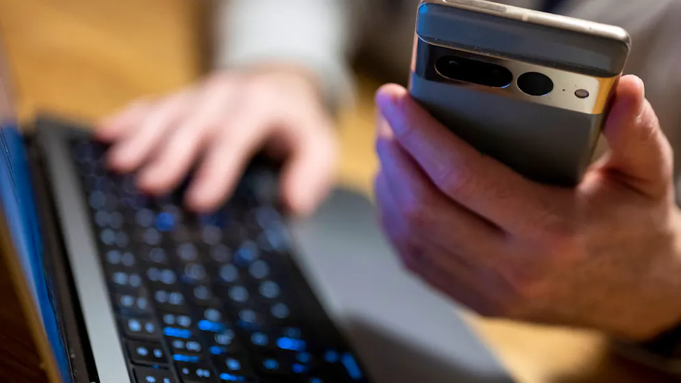 Polizei warnt. Perfide Masche kostet Opfer eine halbe Million Franken