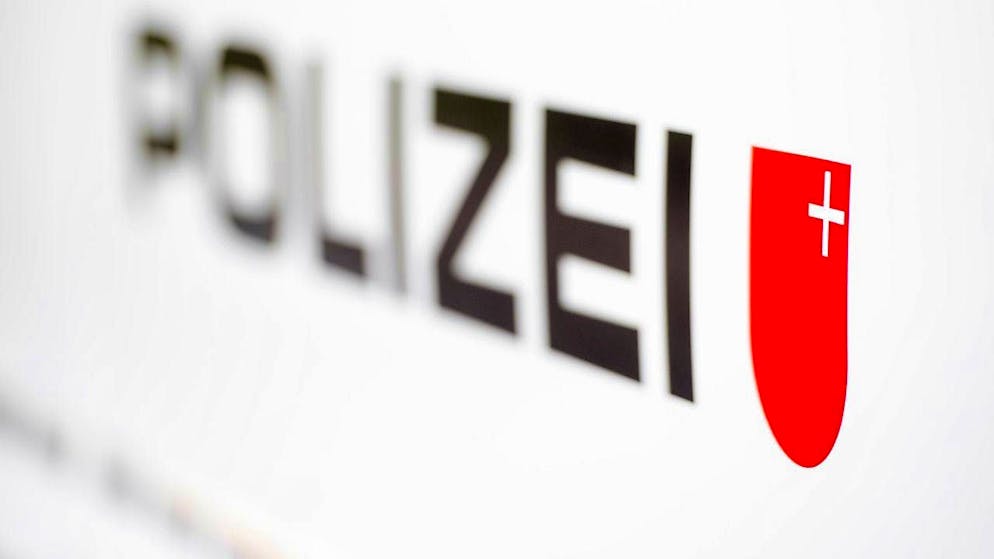 Two police officers responded when the father of a man alerted the Schwyz cantonal police.