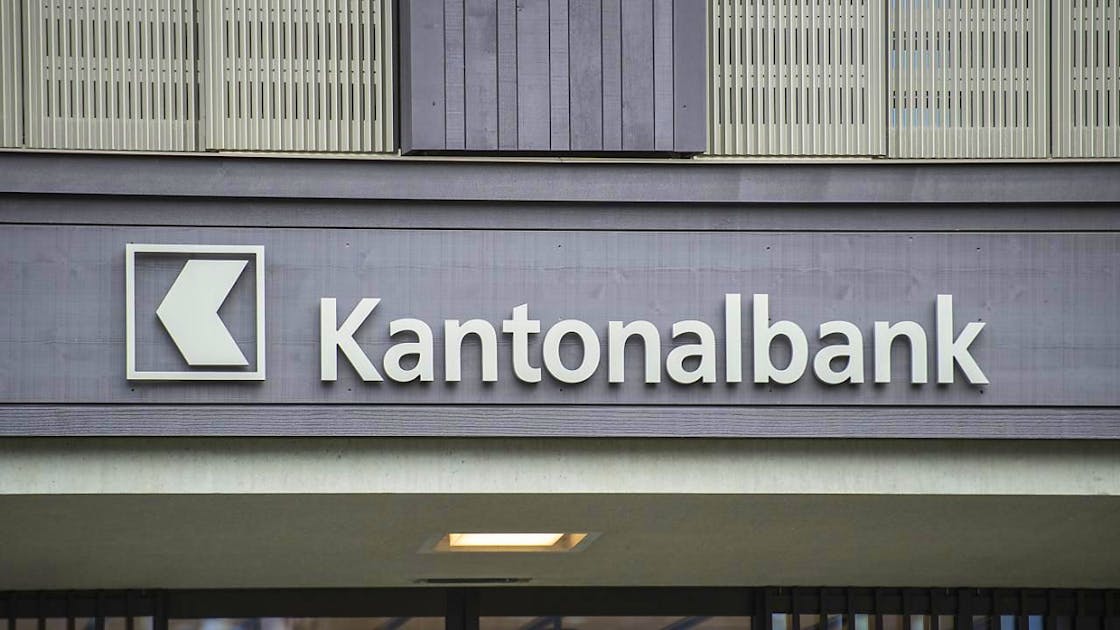 Banche Cantonali: Utili in Calo nel 2024, Ma Rimangono Solide | Analisi e Prospettive