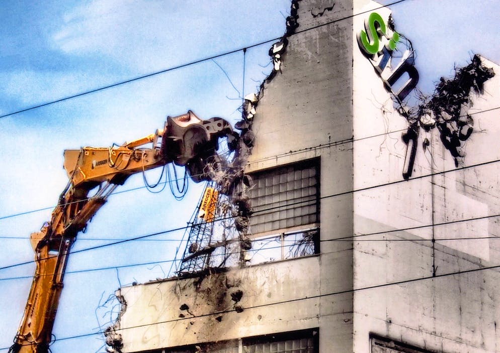 Sihl Papier: Das Ende vom Werk Manegg und die Geburt der Greencity. Fotograf Mario Hotz dokumentiert den Abriss ab 2014 – auch wenn dieses Bild von einem Kollegen stammt.