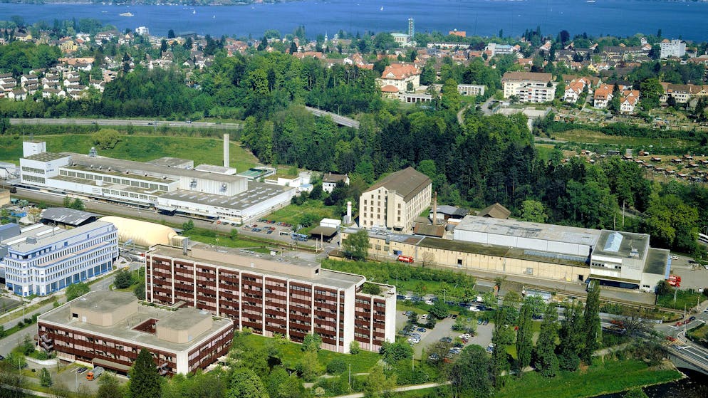 Sihl Papier: Das Ende vom Werk Manegg und die Geburt der Greencity. Zur Erinnerung: So das Gelände von Sihl Papier in Zürich Leimbach 1989 aus. Mitte links sind die neuen Teile der Fabrik zu sehen, während das markante Haus in der Mitte...