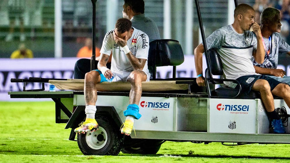 Neymar s'est à nouveau blessé à une cuisse mercredi.