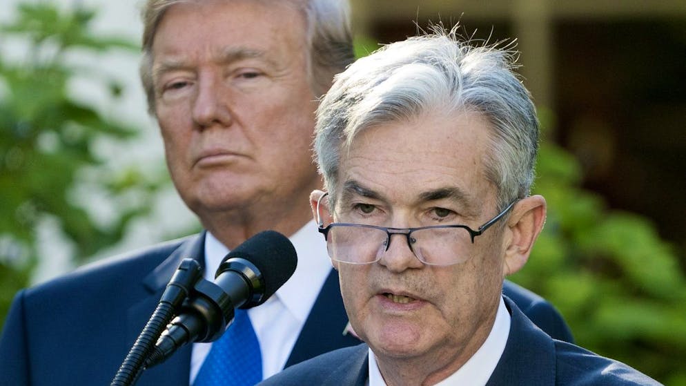 Früher waren sie mal Freunde. So hartnäckig wehrt sich Fed-Chef Jerome Powell gegen Trump