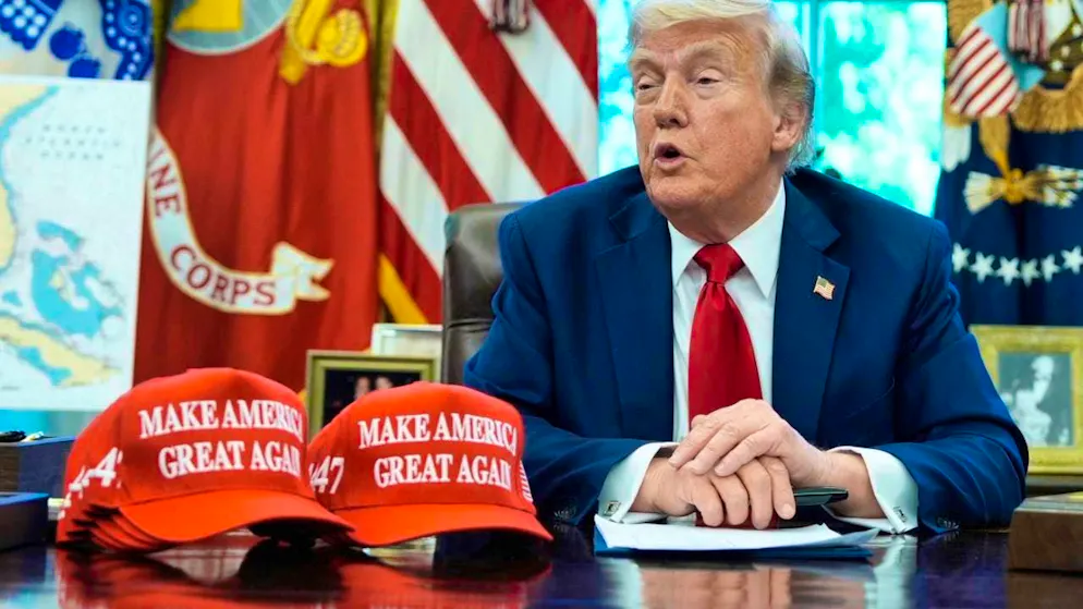 dpatopbilder - US President Donald Trump speaks to reporters. Photo: Alex Brandon/AP/dpa