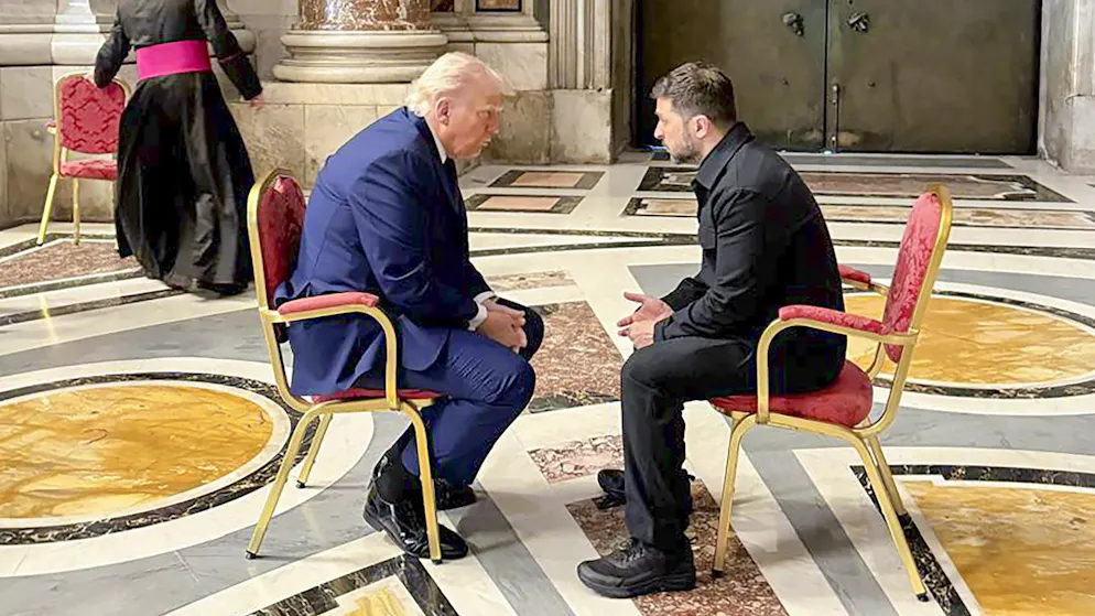 Guerra in Ucraina. Trump e Zelensky si parlano, anche se solo brevemente: prove di pace a San Pietro
