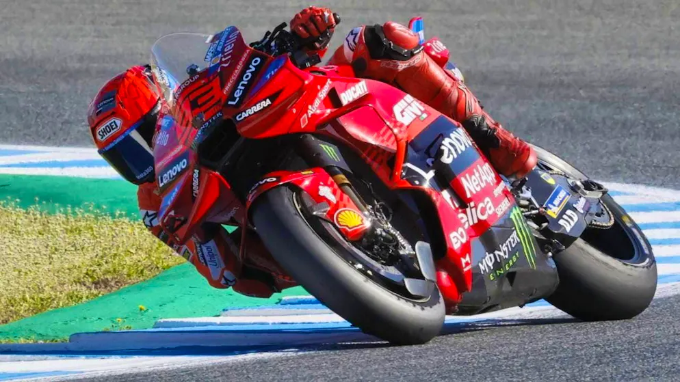 Marc Marquez on his way to another sprint win on his Ducati