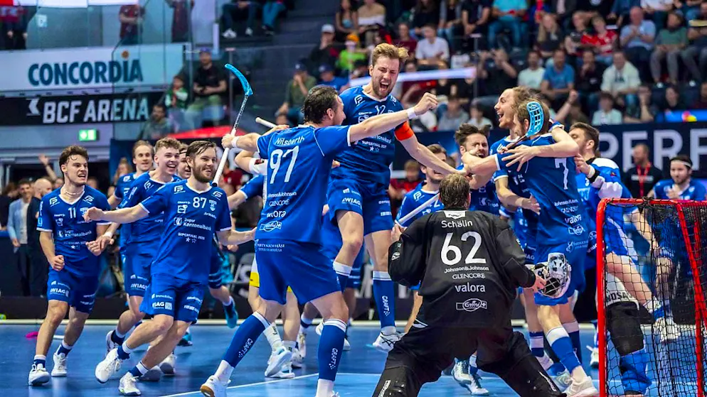 Zug celebrates the successfully defended championship title