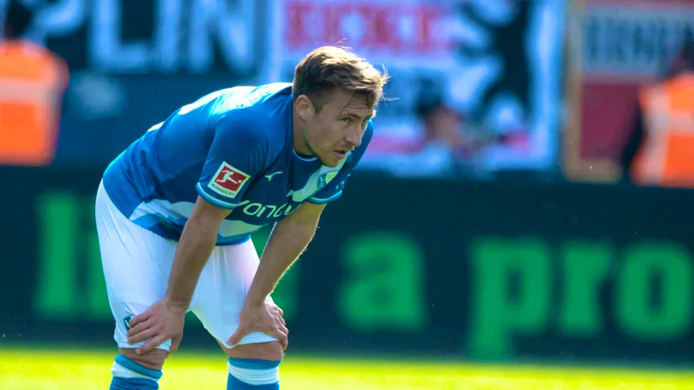 Bochum drew 1-1 with Union Berlin and remain bottom of the table after Kiel beat Gladbach on Saturday.