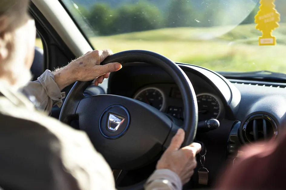 Mann will Kinder in Rorschacherberg SG in Auto locken