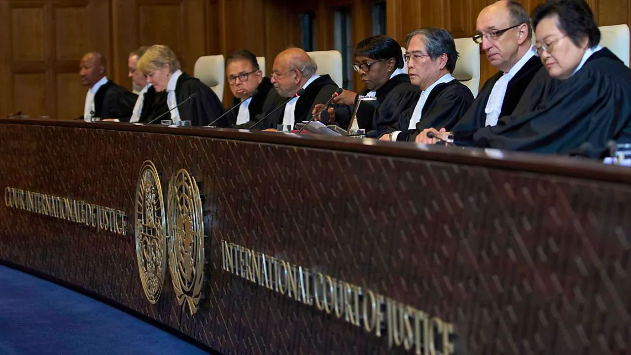 Politics. Israel boycotts hearing before highest UN court