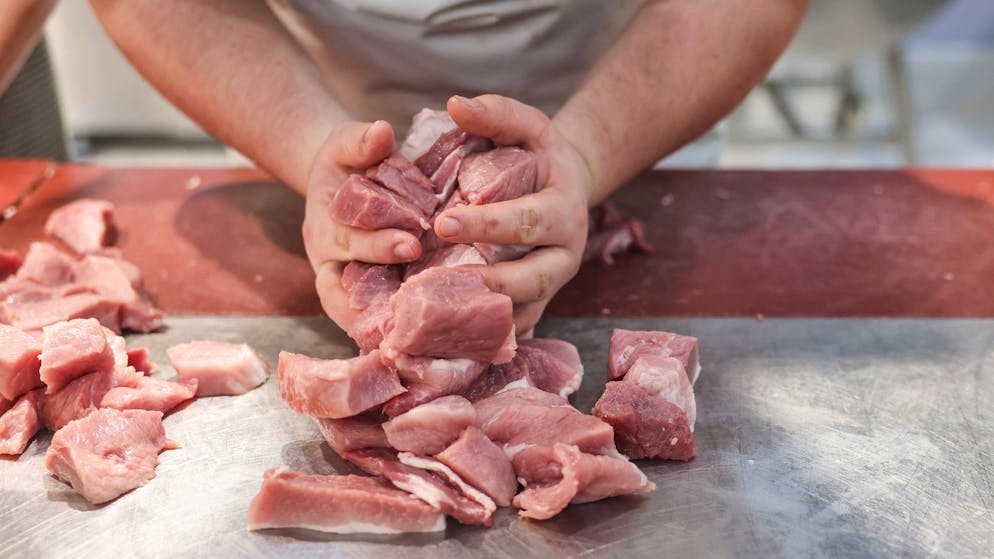 PFAS levels too high. Confederation wants to mix toxic meat into food