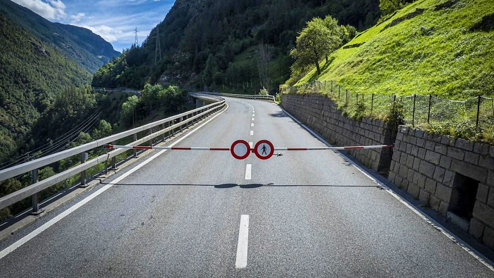 Frana. Una colata detritica interrompe la strada tra Visp e Zermatt/Saas Fee