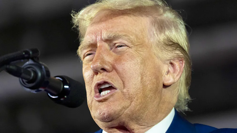 100 jours au pouvoir. «Je dirige le pays et le monde» - Trump se montre triomphaliste et agressif