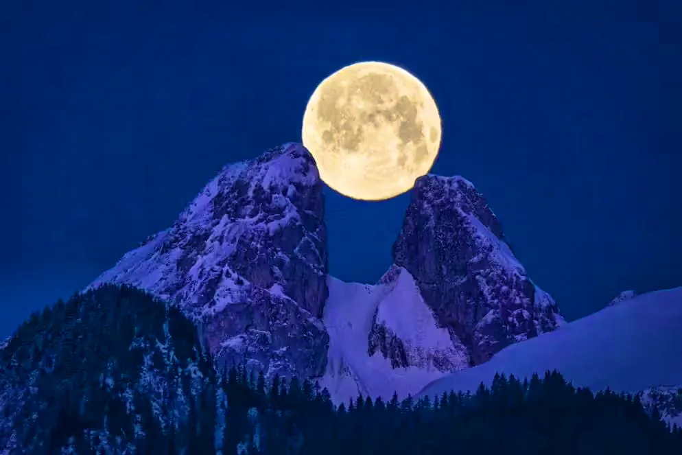People have always been fascinated by the full moon. Countless stories and myths have grown up around it.