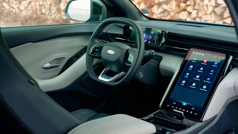 Bei der Bedienung hat sich der Ford stark am VW angelehnt.