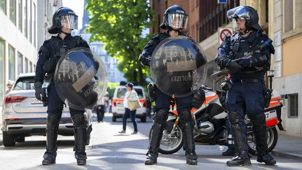 Huit arrestations. Confrontation avec la police à Zurich après le cortège du 1er Mai