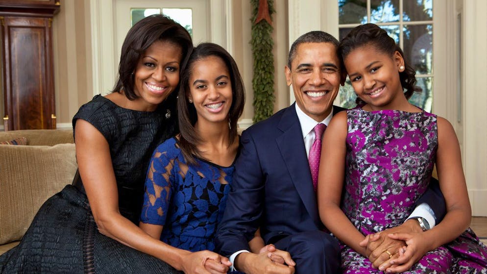 Michelle (links) und Barack Obama zogen im Januar 2009 mit ihren Töchtern Sasha (rechts) und Malia ins Weisse Haus.