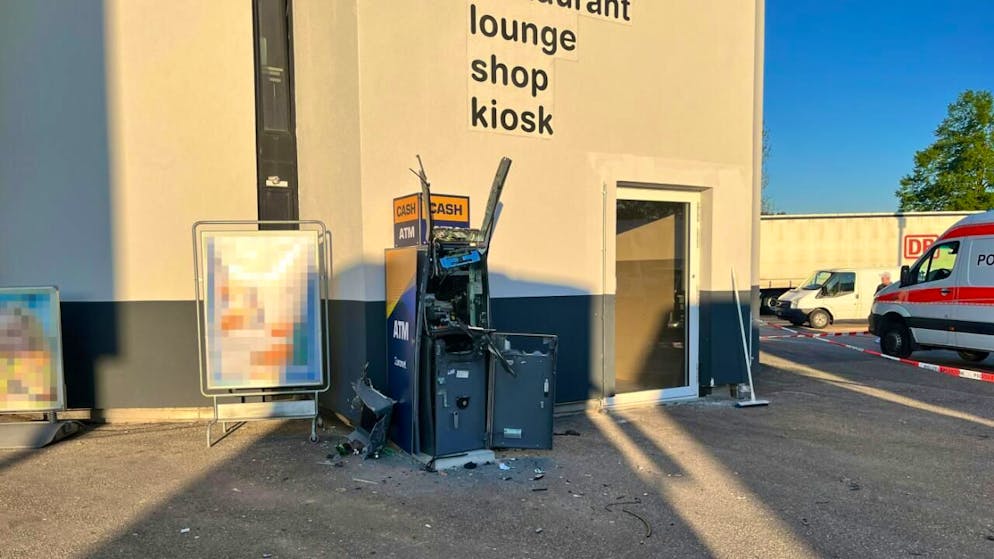 Perpetrators flee without loot. Aargau police surprise ATM burglars