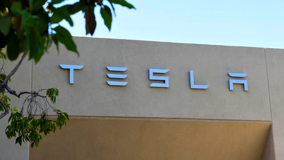 Industria automobilistica. Tesla smentisce, «non cerchiamo nuovo Ceo»