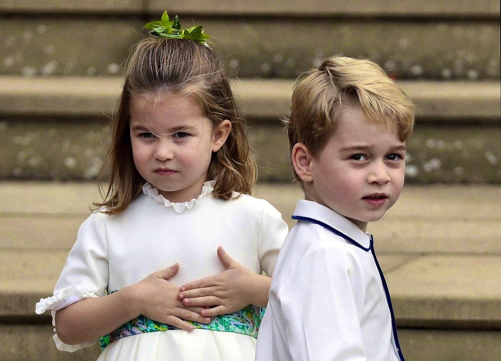 Buon compleanno: i 10 anni della principessa Charlotte. Il Principe George e la Principessa Charlotte al matrimonio della Principessa Eugenie vicino a Londra nell'ottobre 2018.