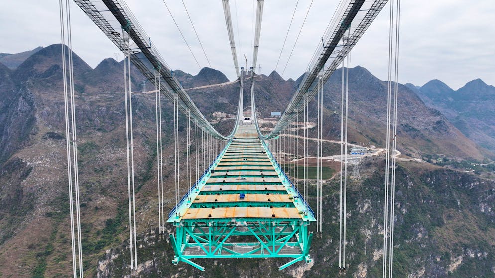 625 Meter über dem Boden. China baut die höchste Brücke der Welt