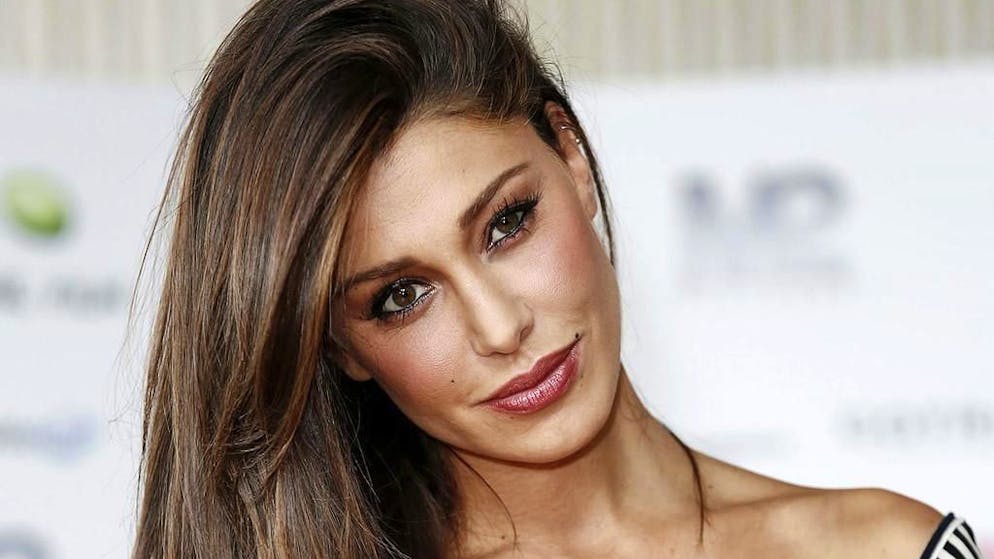 Ecco di chi si tratta. Stefano De Martino è alle spalle: Belen Rodriguez ha trovato un nuovo amore