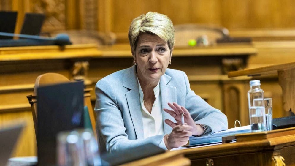 Karin Keller-Sutter wants to continue making savings.