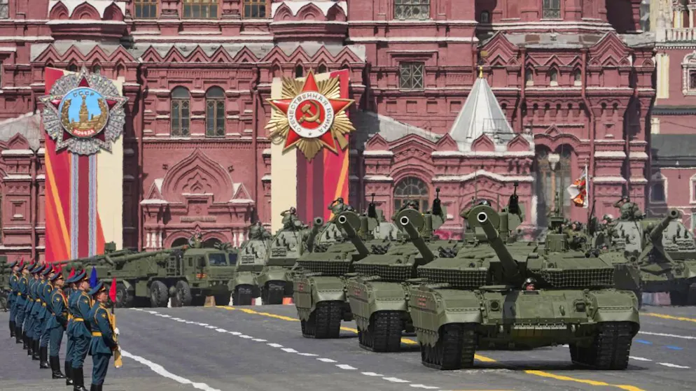 Nessun mezzo militare. Putin vuole la tregua il 9 maggio, ma sarà una parata ridotta. Mosca teme i droni ucraini